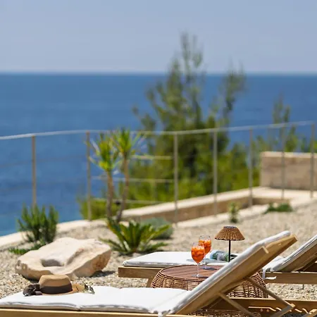 Hvar - Lyra * Ivan Dolac