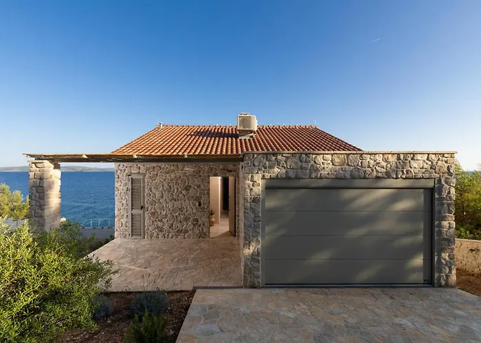 Hvar - Lyra Ivan Dolac